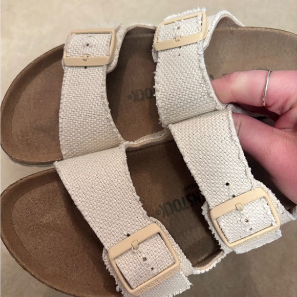 Birkenstock Cream Double-Strap Sandals (Narrow) - Picture 4 of 4